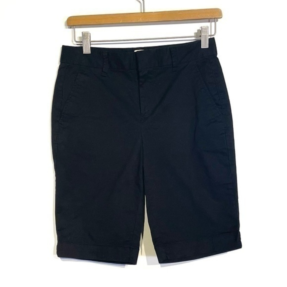 GAP black Bermuda shorts Long Cotton Shorts size 00  10” inseam